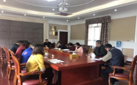 查找本身缺乏  增进团队协作——森普公司中层干部的民主糊口会